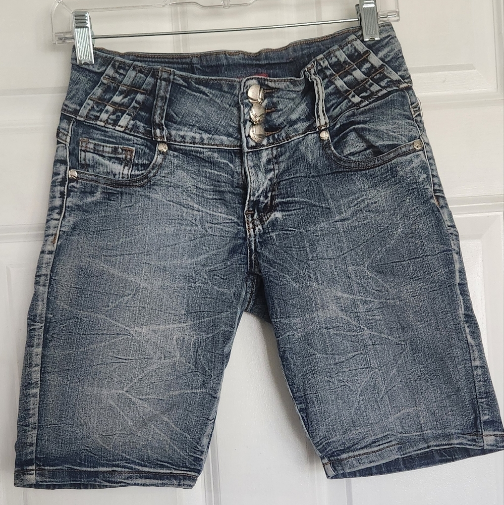 Gogo Star Bermuda Shorts